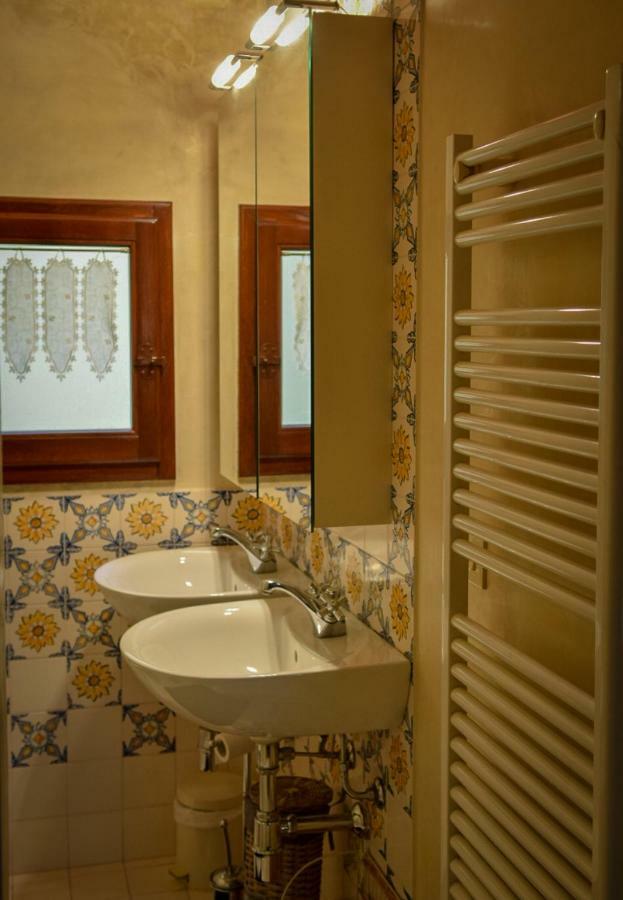 Calzaiuoli Luxury And Characteristic Apartment فلورنس المظهر الخارجي الصورة